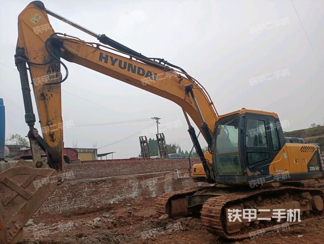 现代R215VS挖掘机