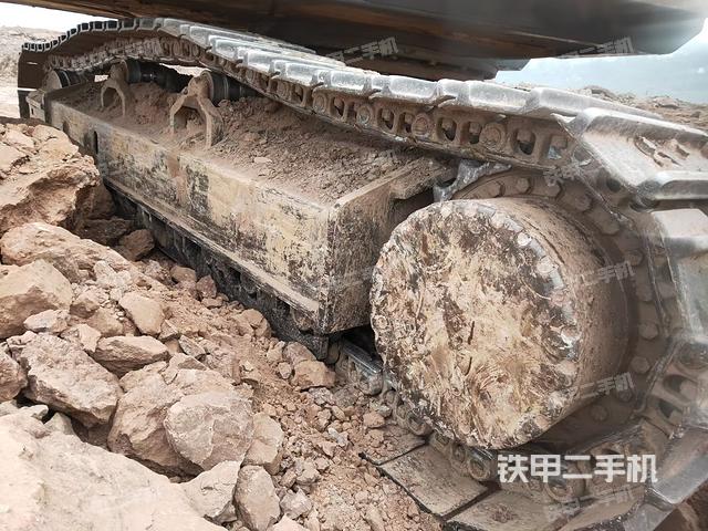 單側履帶整體（整機外觀）