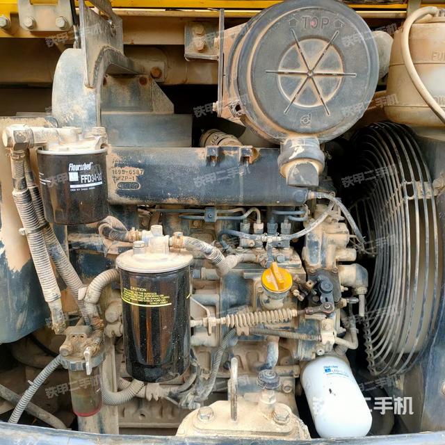 發(fā)動(dòng)機(jī)整體俯視（整機(jī)外觀）