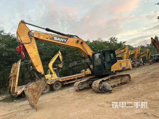 三一重工SY205C挖掘机