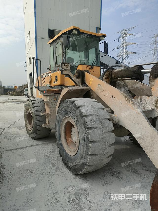 發(fā)動機右側（整機外觀及大件）