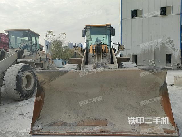 駕駛室操作臺（整機外觀及大件）