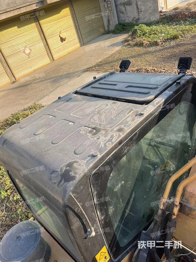 駕駛室頂部（整機(jī)外觀）