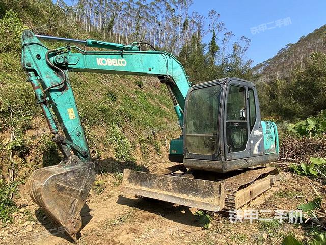 神鋼SK75-8挖掘機(jī)