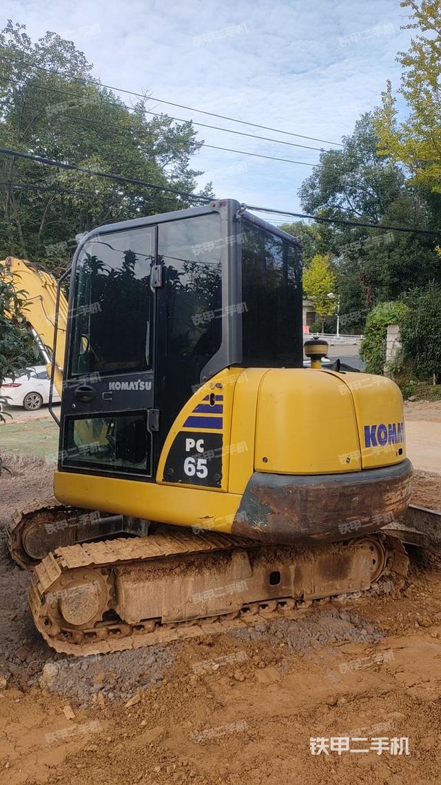 單側(cè)履帶整體（整機(jī)外觀）