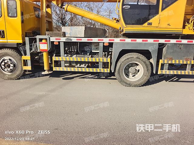 整機右側(cè)（設(shè)備外觀及核心部件）