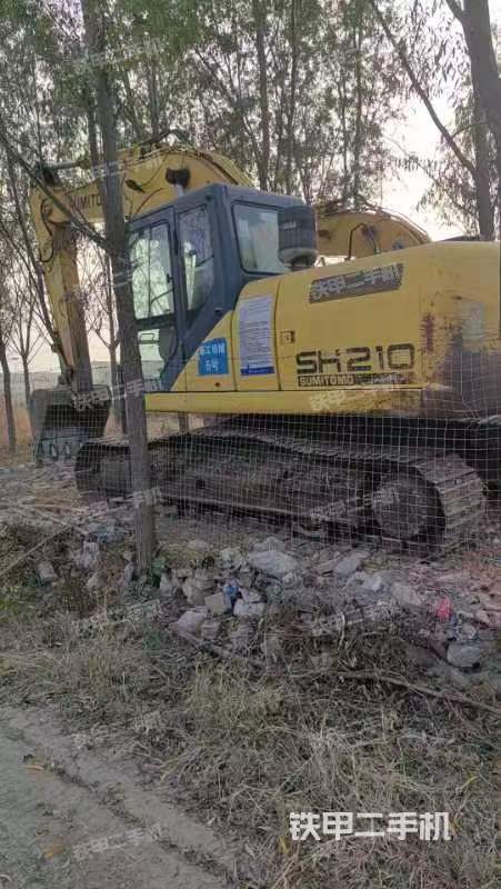 駕駛室整體（整機(jī)外觀）