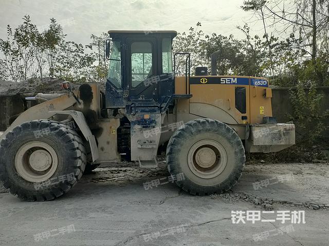 山工SEM653D裝載機(jī)