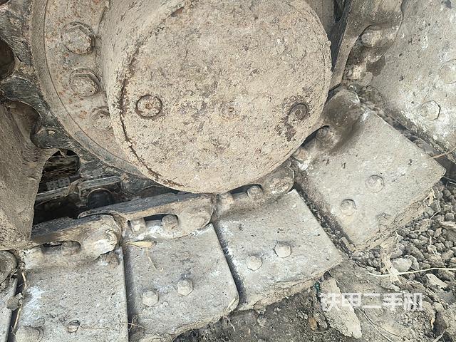 單側(cè)履帶整體（整機(jī)外觀）