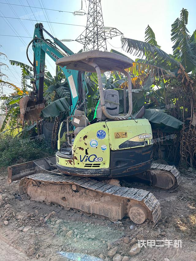 單側(cè)履帶整體（整機(jī)外觀）