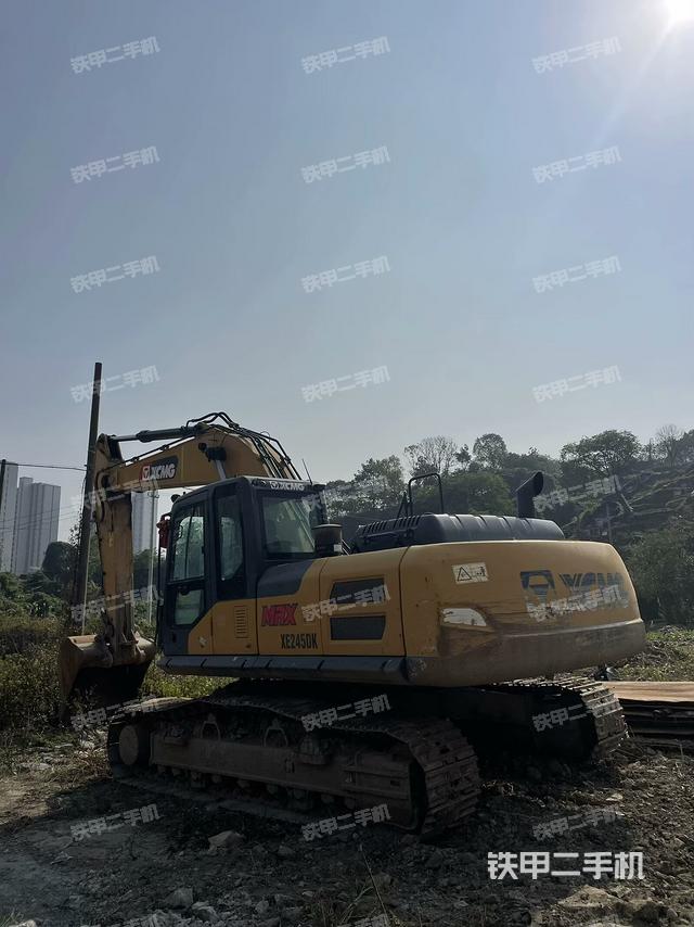 徐工XE245DK挖掘机
