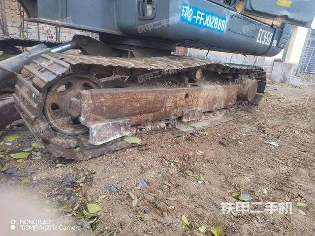 單側(cè)履帶整體（整機(jī)外觀）