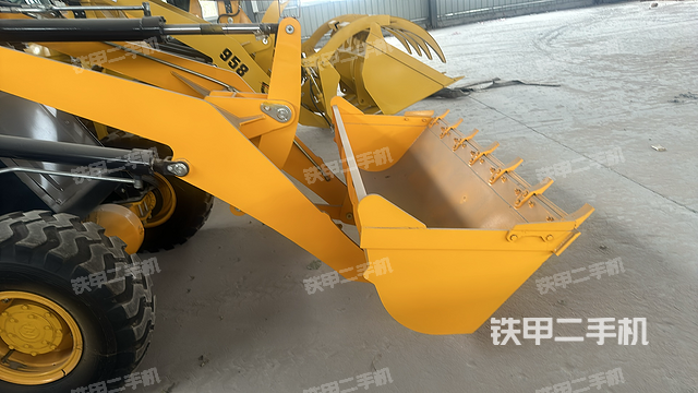 工作裝置整體（整機(jī)外觀及大件）