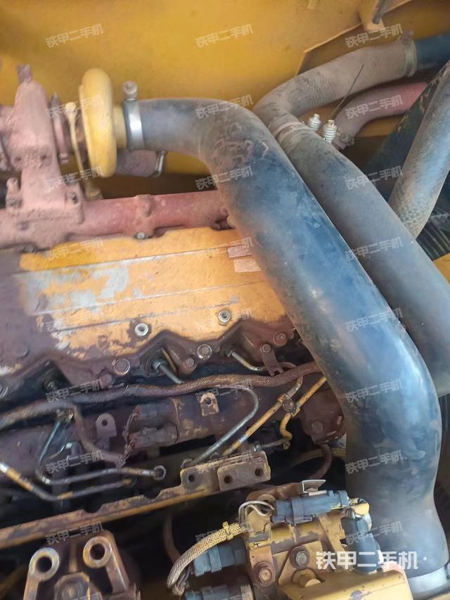 發(fā)動(dòng)機(jī)整體俯視（整機(jī)外觀）