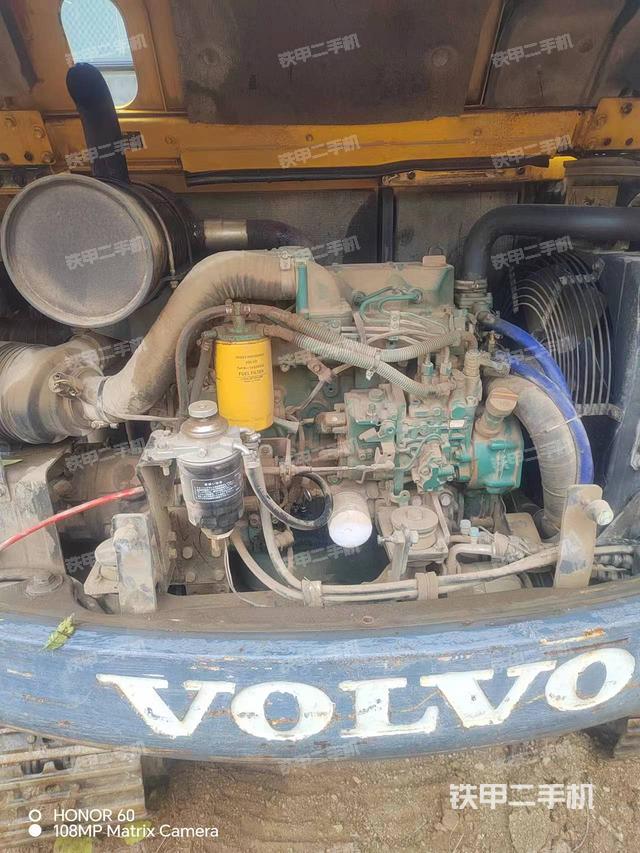 發(fā)動(dòng)機(jī)整體俯視（整機(jī)外觀）