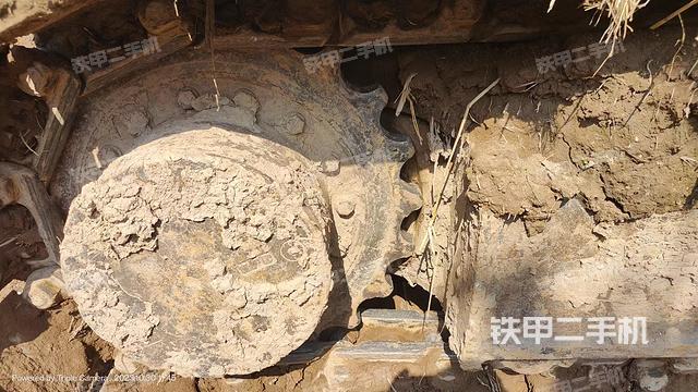 單側(cè)履帶整體（整機(jī)外觀）