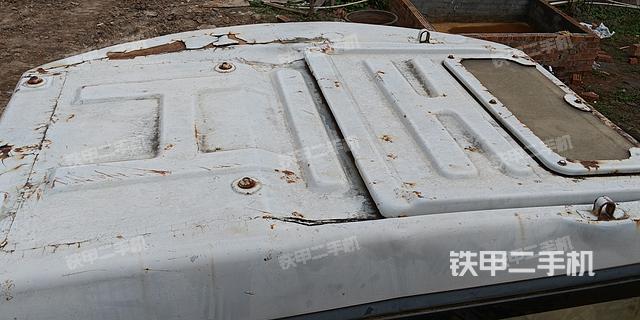 駕駛室頂部（整機(jī)外觀）