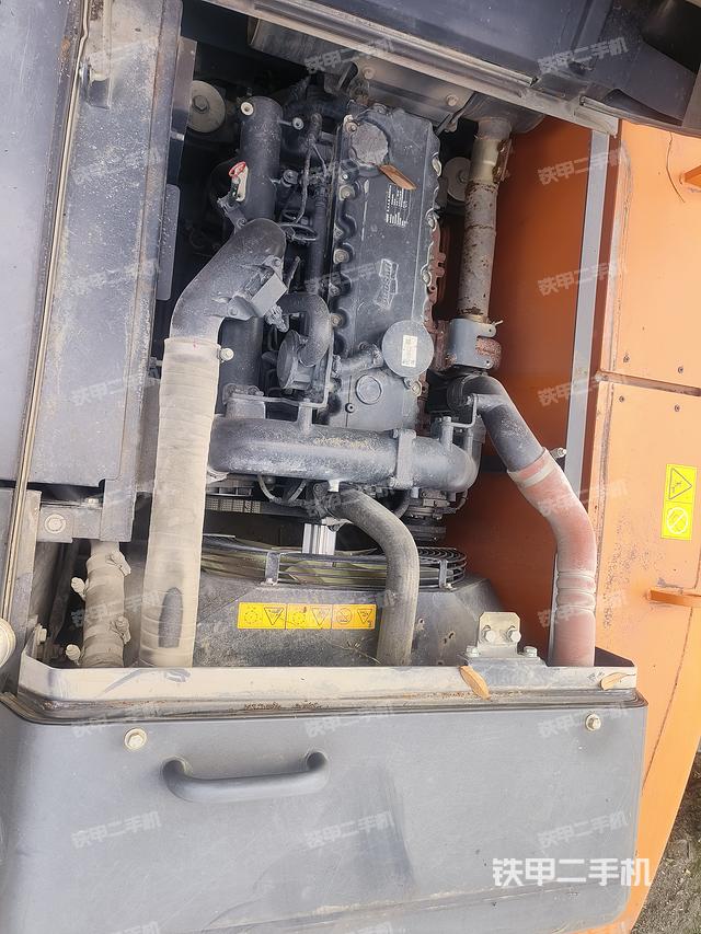 發(fā)動機(jī)整體俯視（整機(jī)外觀）