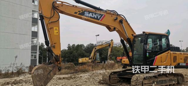 三一重工SY205C-10挖掘机