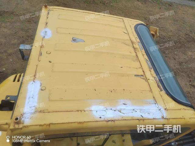 駕駛室頂部（整機(jī)外觀）