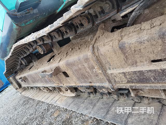 單側(cè)履帶整體（整機(jī)外觀）