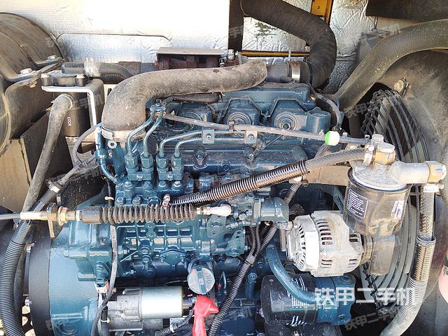 發(fā)動機(jī)整體俯視(整機(jī)外觀) 發(fā)動機(jī)整體俯視(整機(jī)外觀)