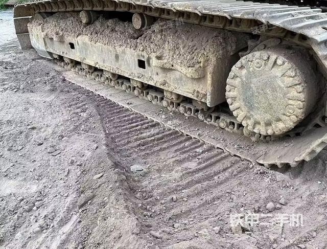 单侧履带整体（整机外观）