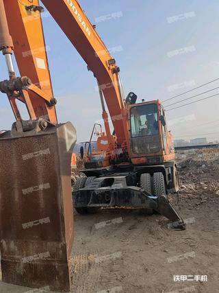 苏州斗山DH210W-7挖掘机实拍图片