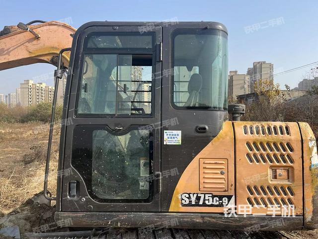 駕駛室整體（整機(jī)外觀）