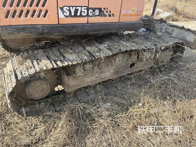 單側(cè)履帶整體（整機(jī)外觀）