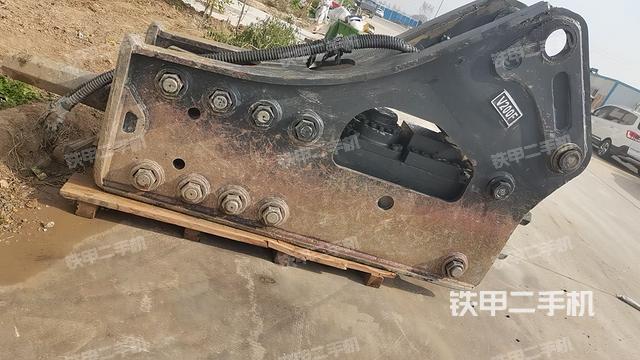 整机右后45°（设备外观及核心部件）