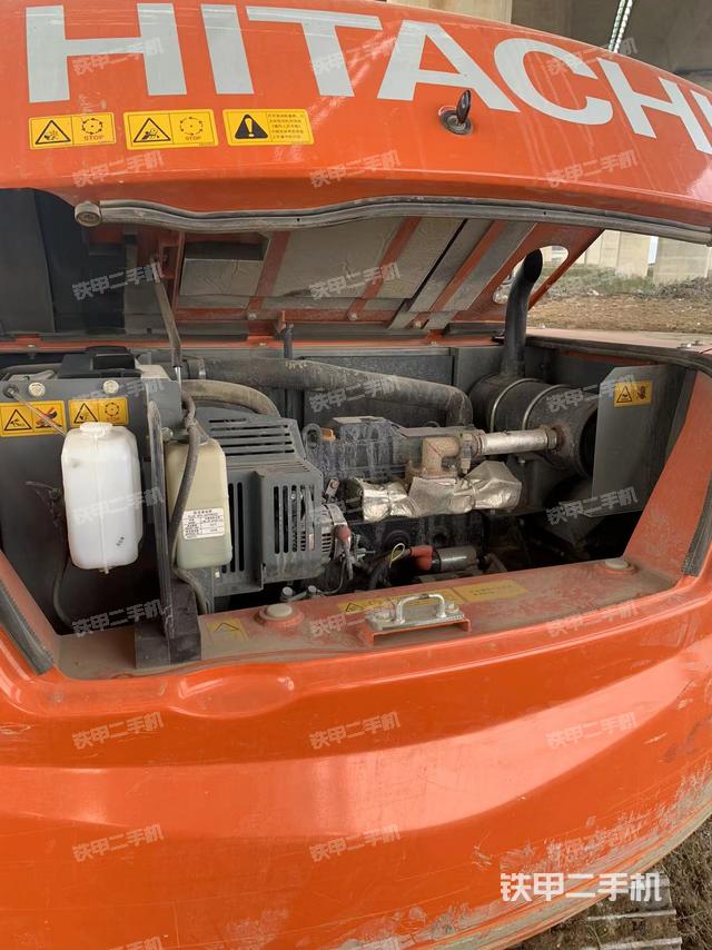 發(fā)動(dòng)機(jī)整體俯視（整機(jī)外觀）