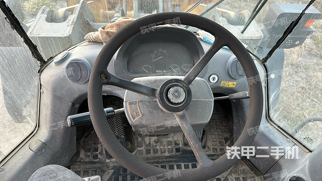 驾驶室操作台（整机外观及大件）