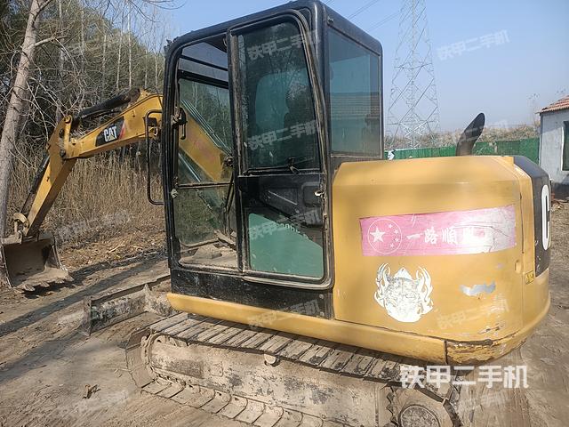 駕駛室頂部（整機(jī)外觀）