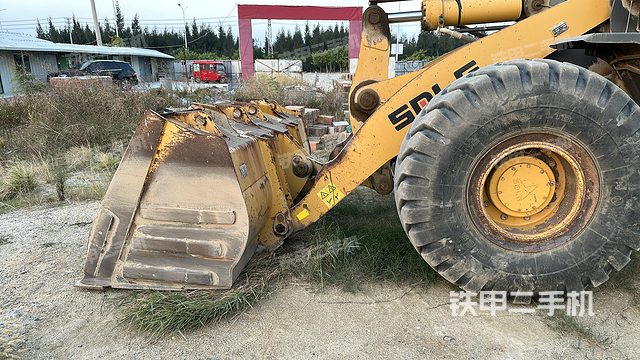 工作装置整体（整机外观及大件）