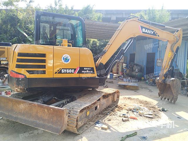 整機(jī)右后45°(整機(jī)外觀) 整機(jī)右后45°(整機(jī)外觀)