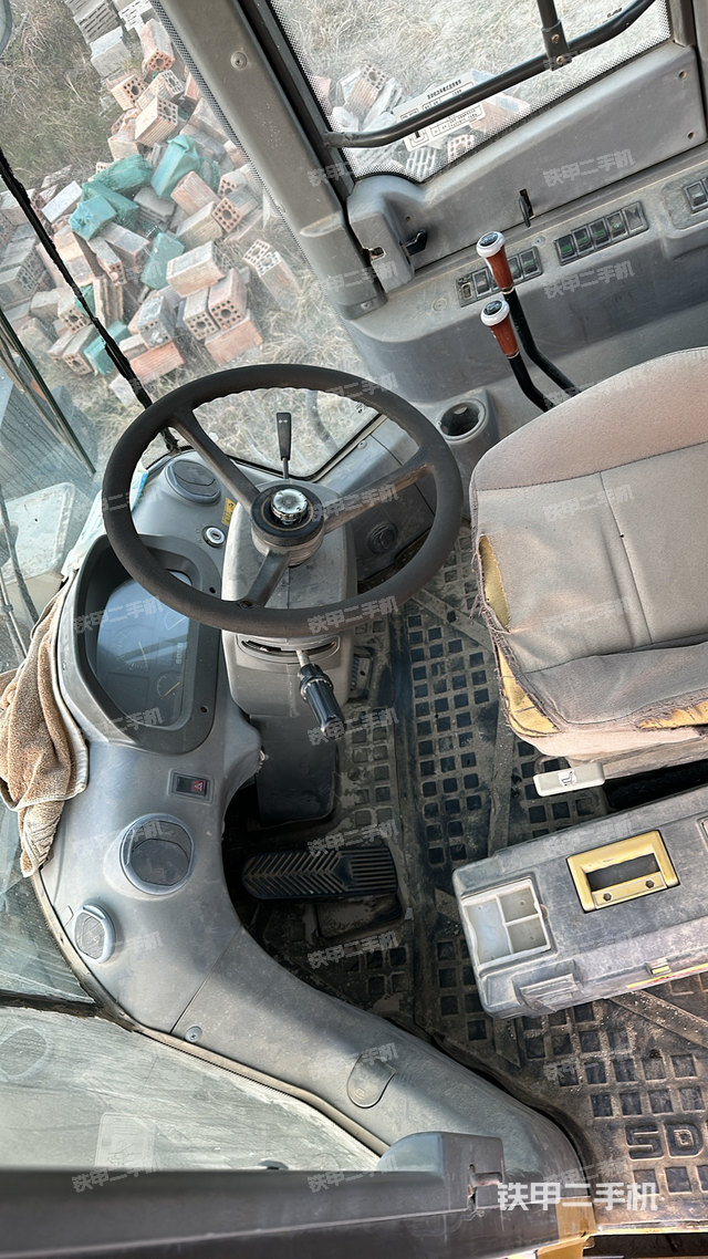 驾驶室工作台（整机外观及大件）