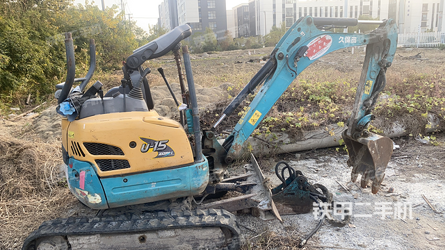 驾驶室整体（整机外观）