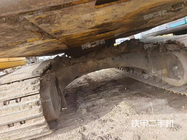 单侧履带整体（整机外观）