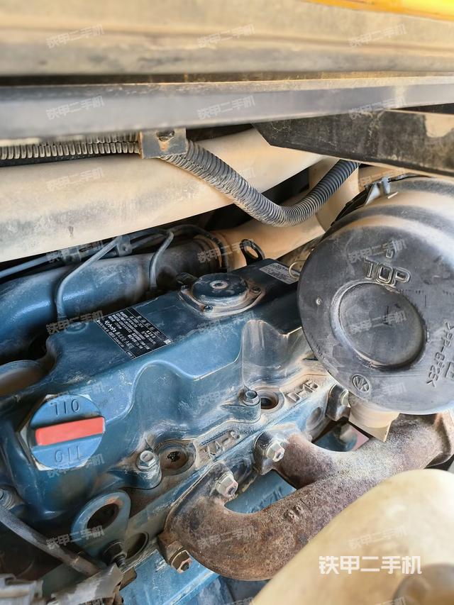 發(fā)動(dòng)機(jī)整體俯視（整機(jī)外觀）