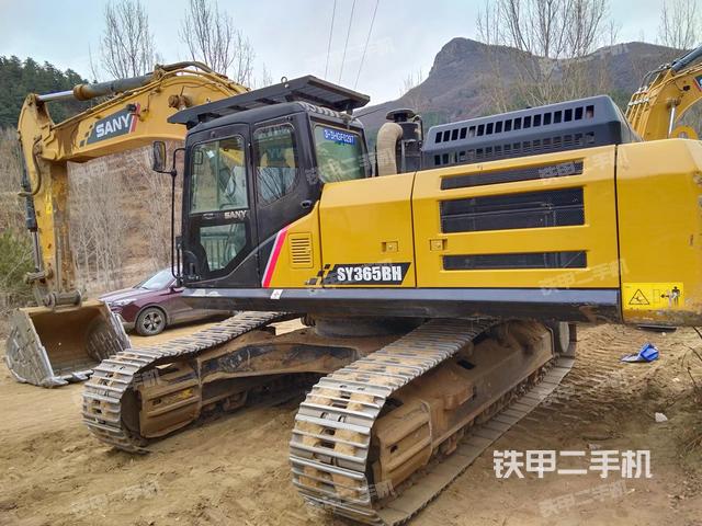 駕駛室整體（整機(jī)外觀）