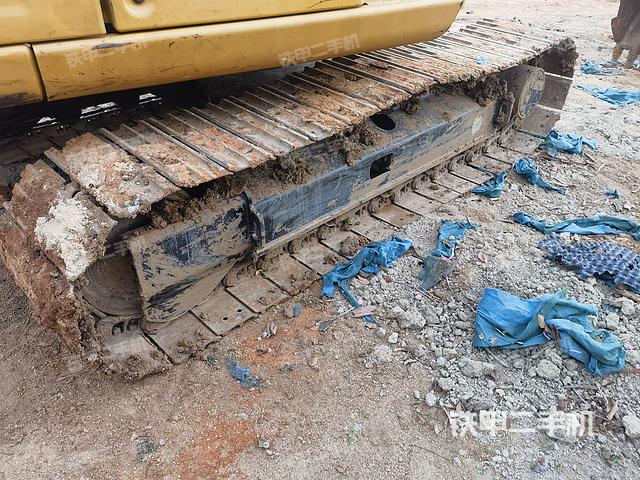 單側(cè)履帶整體（整機(jī)外觀）