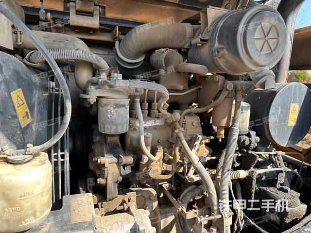 發(fā)動(dòng)機(jī)整體俯視(整機(jī)外觀) 發(fā)動(dòng)機(jī)整體俯視(整機(jī)外觀)