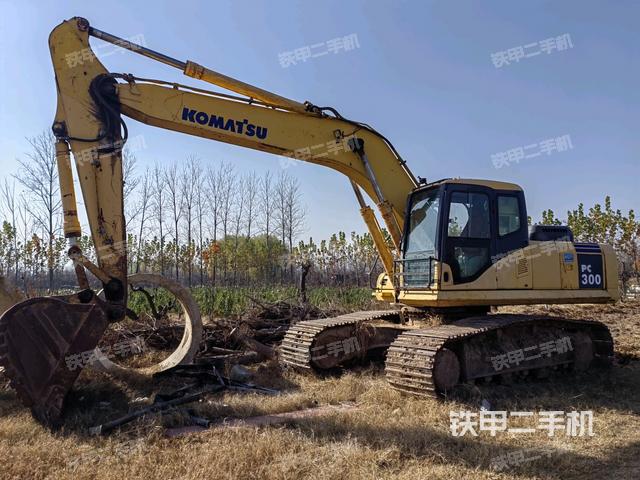 小松PC270-7挖掘机