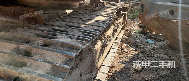 單側履帶整體（整機外觀）