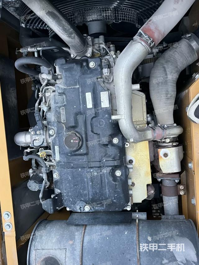 發(fā)動(dòng)機(jī)整體俯視(整機(jī)外觀) 發(fā)動(dòng)機(jī)整體俯視(整機(jī)外觀)