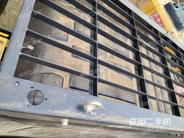 駕駛室頂部（整機(jī)外觀）