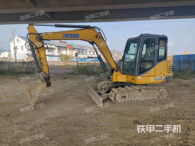 徐工XE60D挖掘机