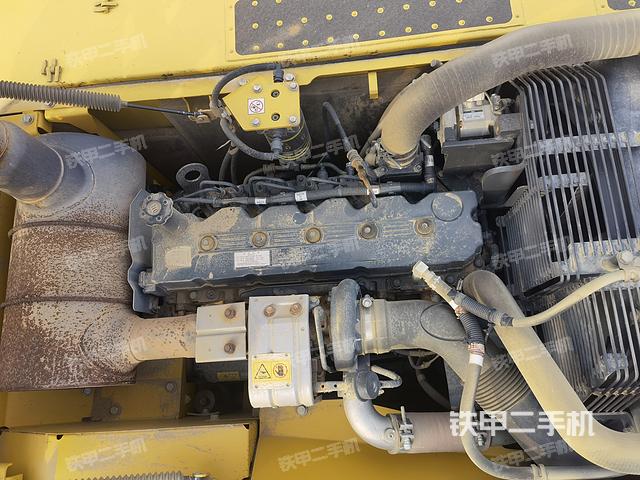 發(fā)動機(jī)整體俯視(整機(jī)外觀) 發(fā)動機(jī)整體俯視(整機(jī)外觀)