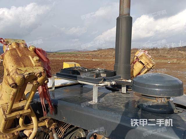 整機(jī)右側(cè)（設(shè)備外觀及核心部件）